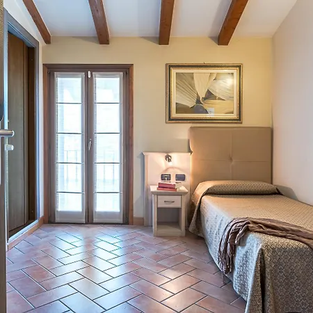 Hotel Noce-3